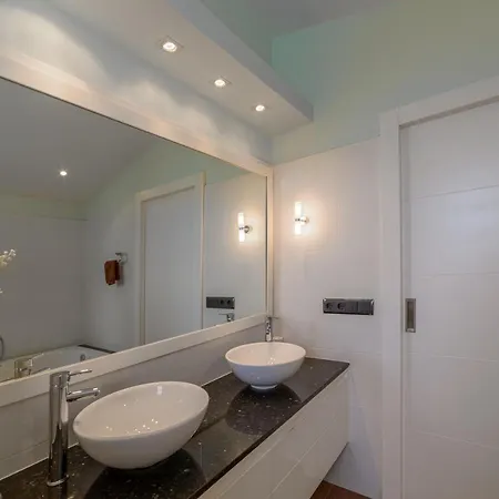 Santandria Grupo Seranova Luxury Villa *