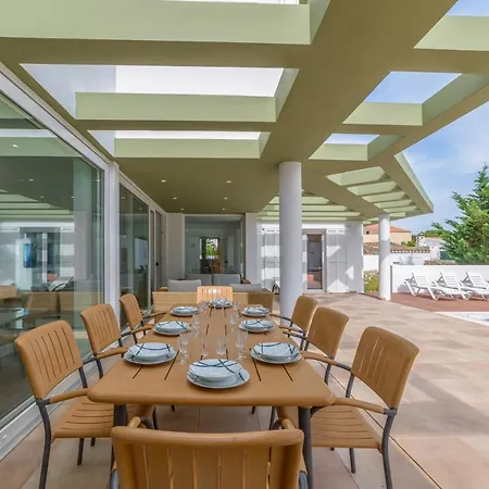 Santandria Grupo Seranova Luxury Villa *